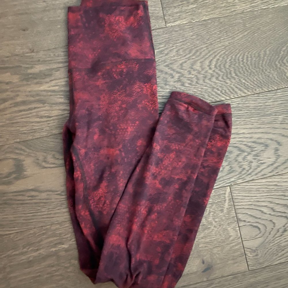 Lululemon Red Aligns  like new